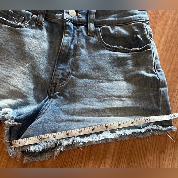 2 pair jeans shorts for 1 price!!!! American eagle & PINK - Picture 9 of 15